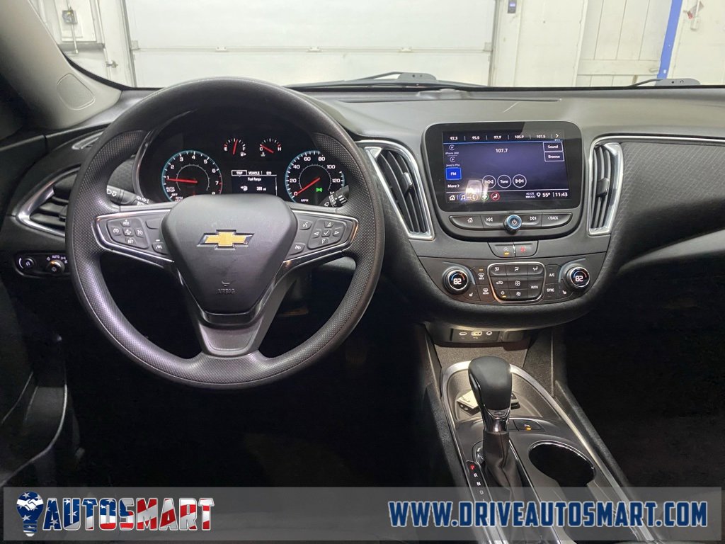 Used 2021 Chevrolet Malibu LT image 13