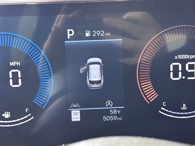 Certified 2025 Hyundai Tucson SE image 46