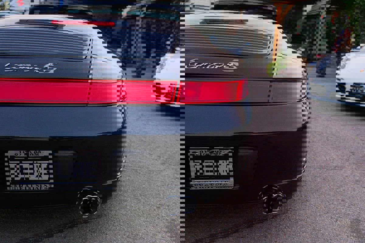 Used 2004 Porsche 911 Carrera 4S image 30