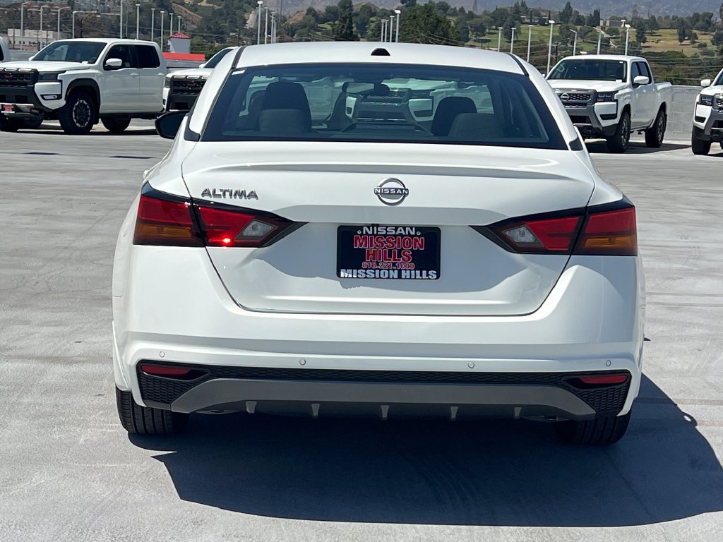 New 2026 Nissan Altima 2.5 SV FWD image 6