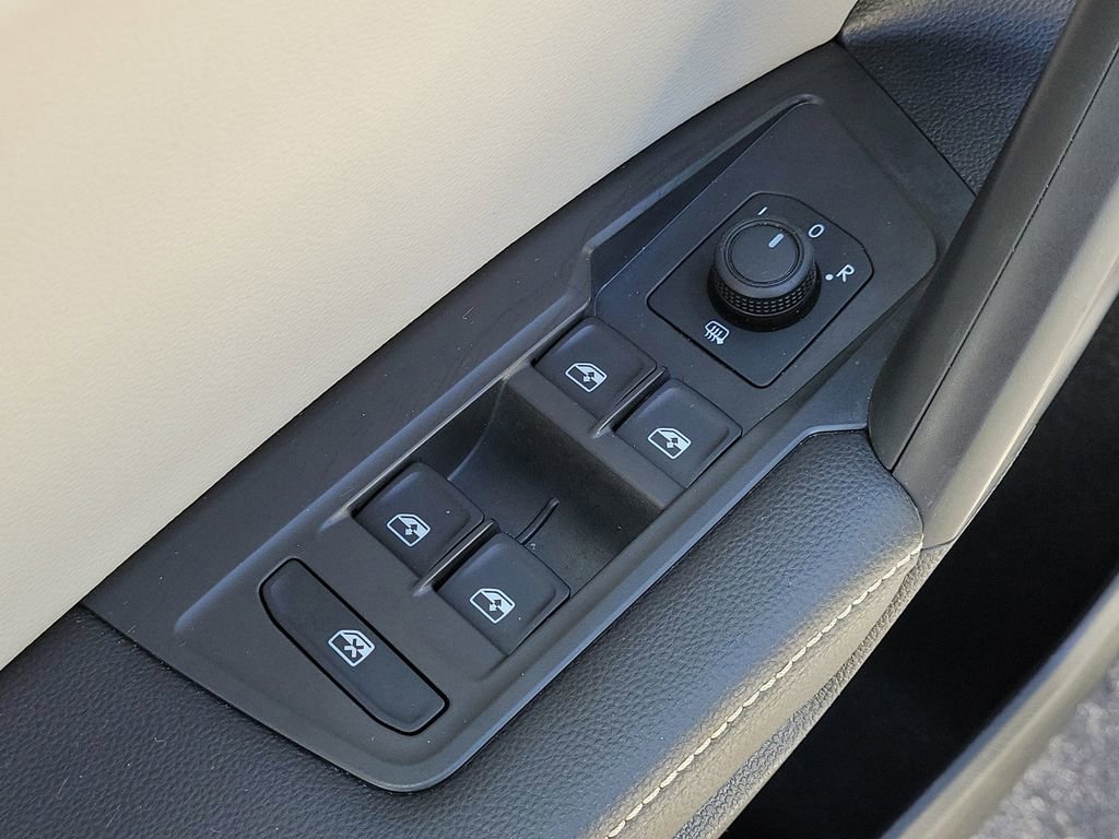 Used 2023 Volkswagen Tiguan S FWD image 18