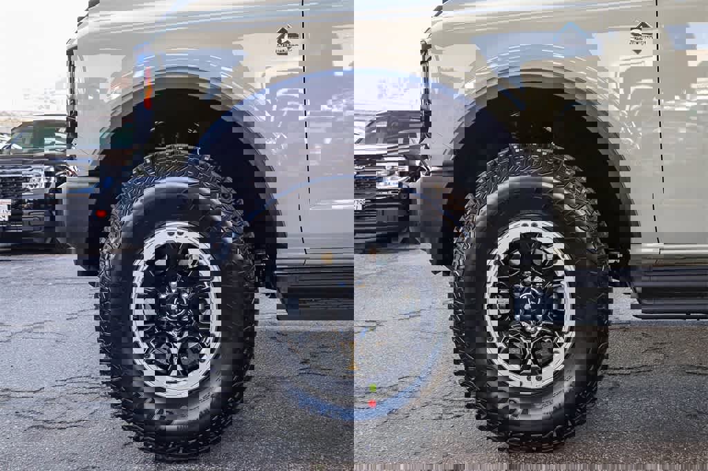 New 2025 Ford Bronco Outer Banks w/ Sasquatch Package image 11