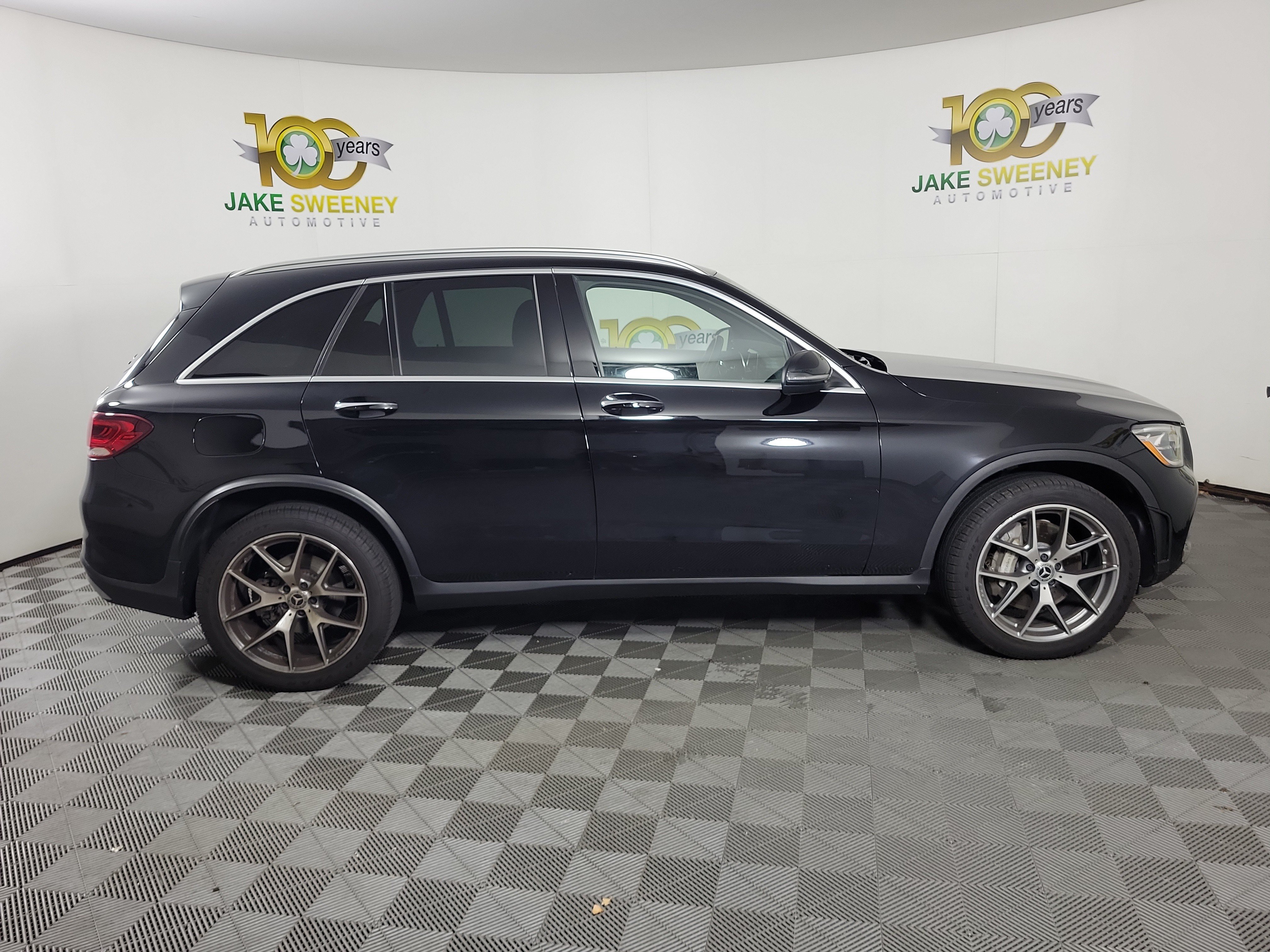 Used 2020 Mercedes-Benz GLC 300 4MATIC image 4