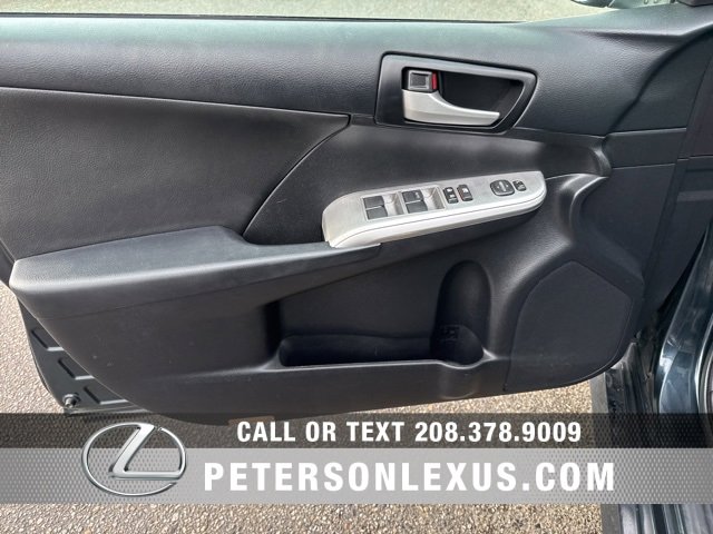 Used 2013 Toyota Camry SE image 18