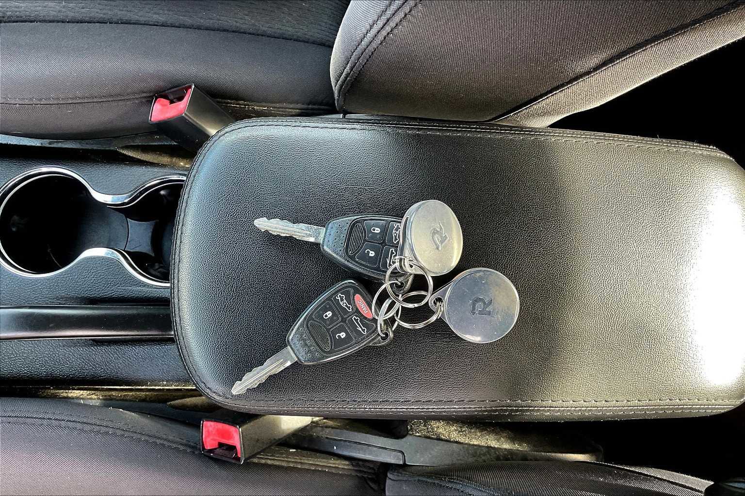 Used 2013 Chrysler 200 Touring image 14