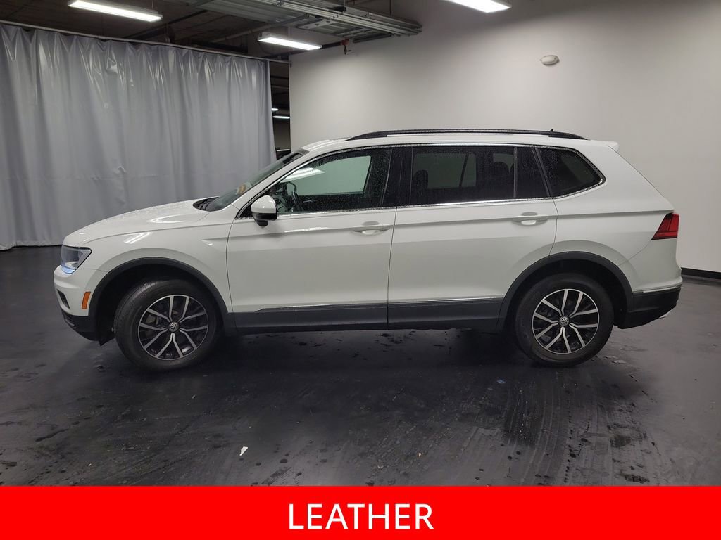 Used 2021 Volkswagen Tiguan SE w/ Panoramic Sunroof Package image 5