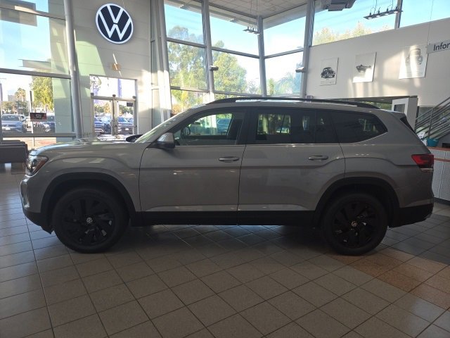 New 2026 Volkswagen Atlas SE image 4