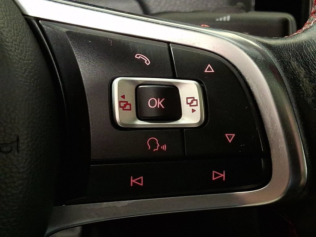 Used 2017 Volkswagen Jetta GLI FWD image 22