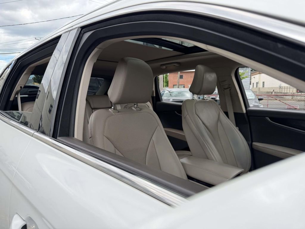 Used 2022 Lincoln Nautilus Reserve AWD/4WD image 12