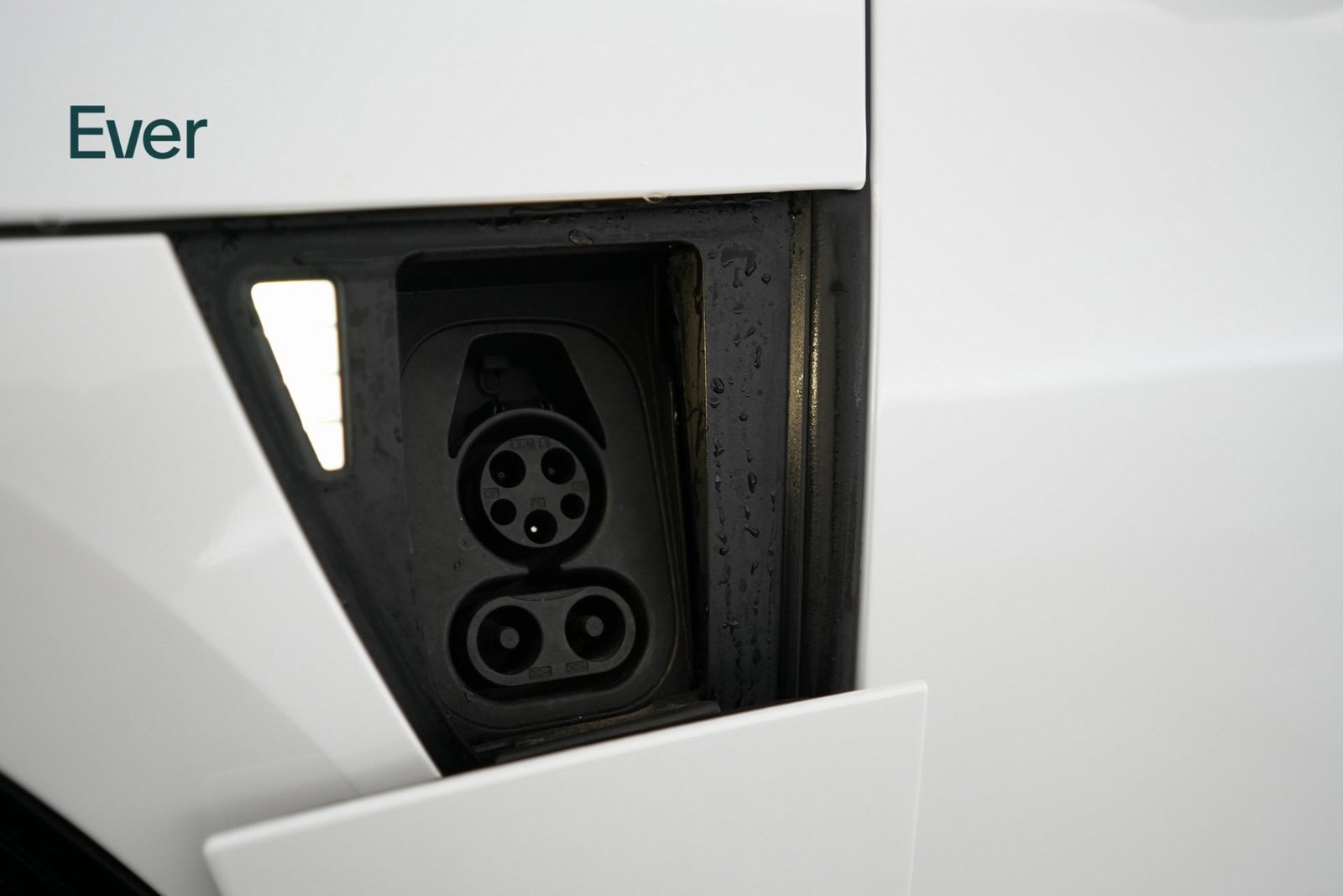 Used 2024 Lucid Air Touring image 25