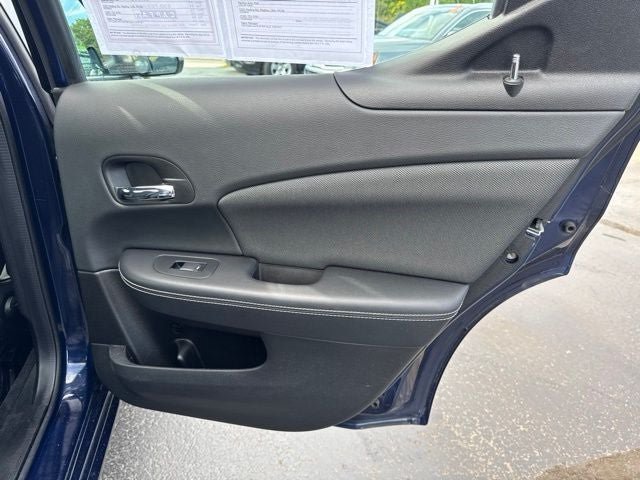 Used 2014 Dodge Avenger SE FWD image 21