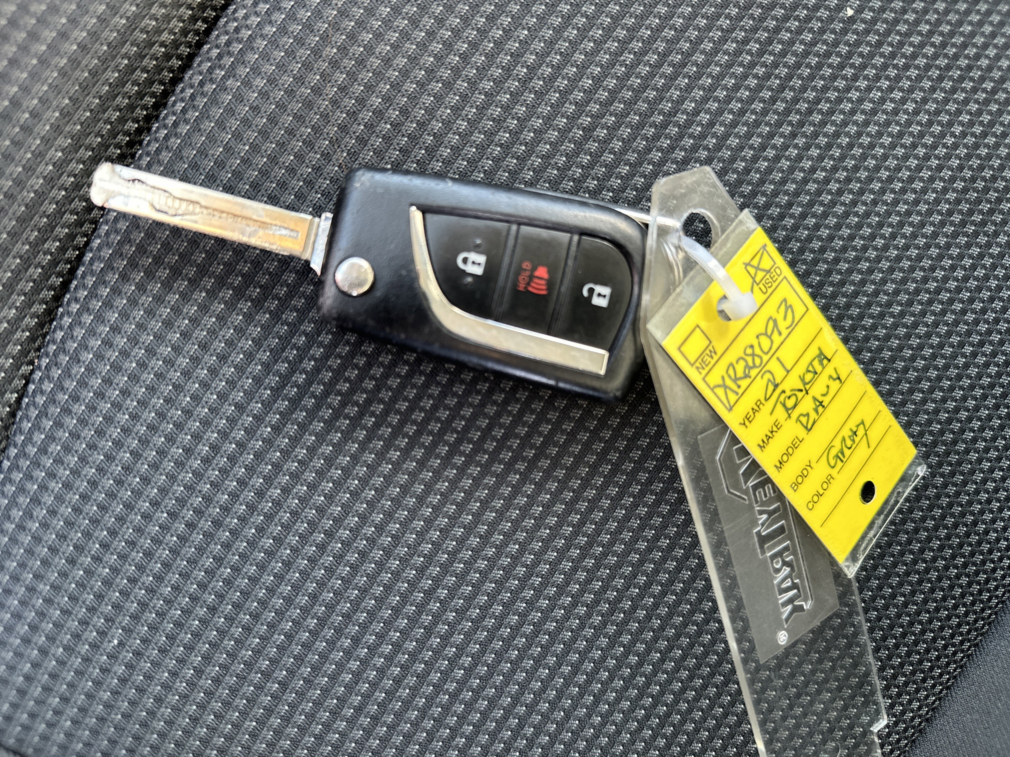 Certified 2021 Toyota RAV4 LE image 30