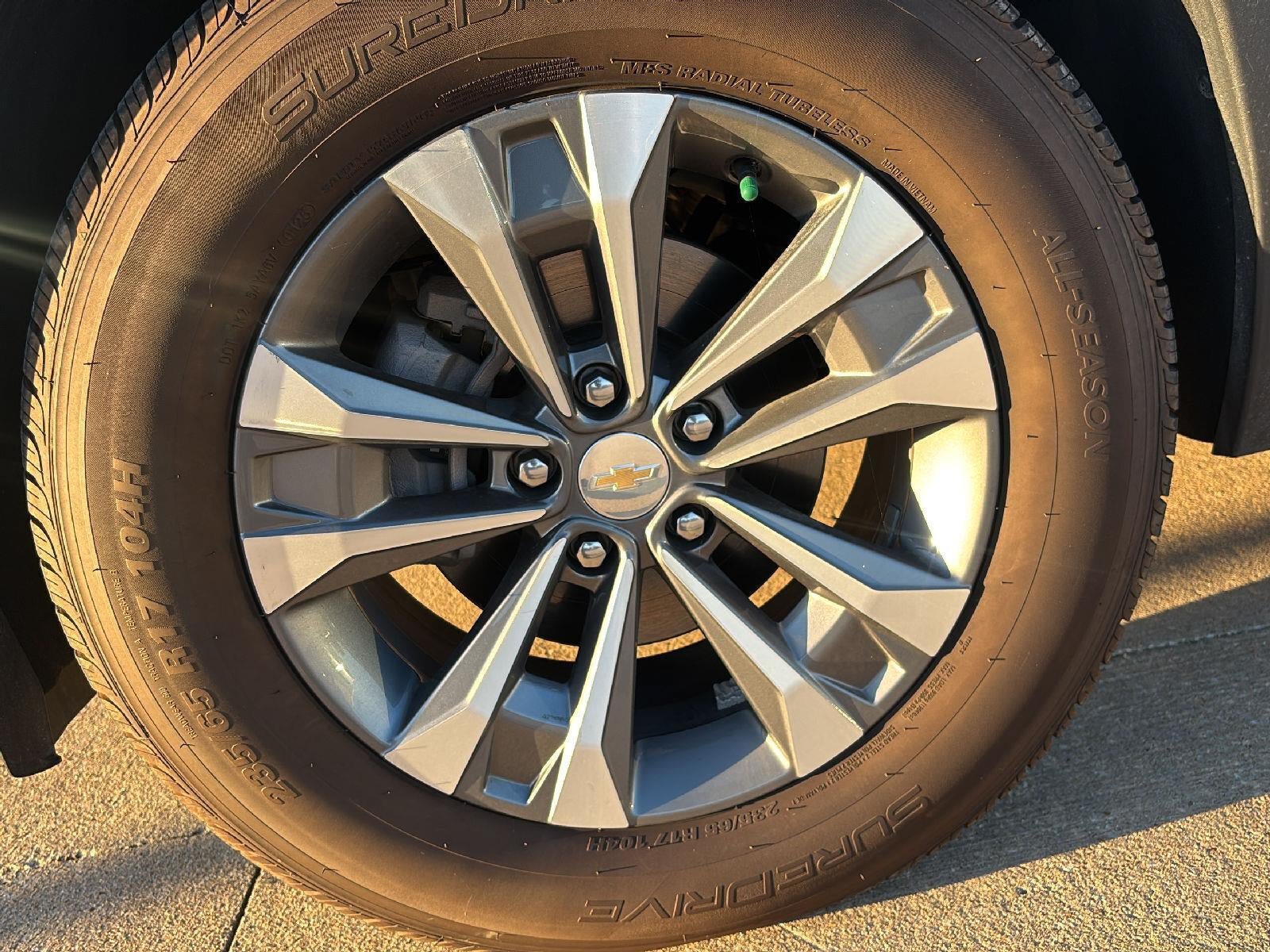 Used 2026 Chevrolet Equinox LT FWD image 30