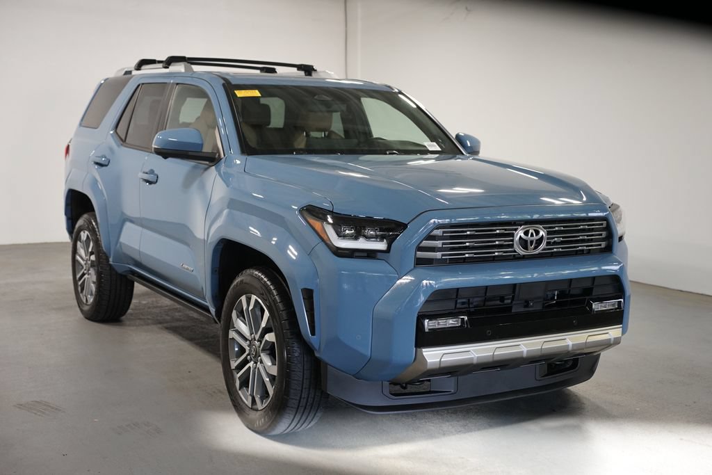 Used 2025 Toyota 4Runner Limited AWD/4WD image 3