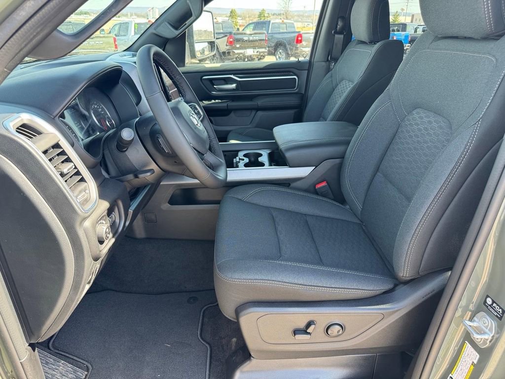 New 2026 RAM 1500 Big Horn AWD/4WD image 6
