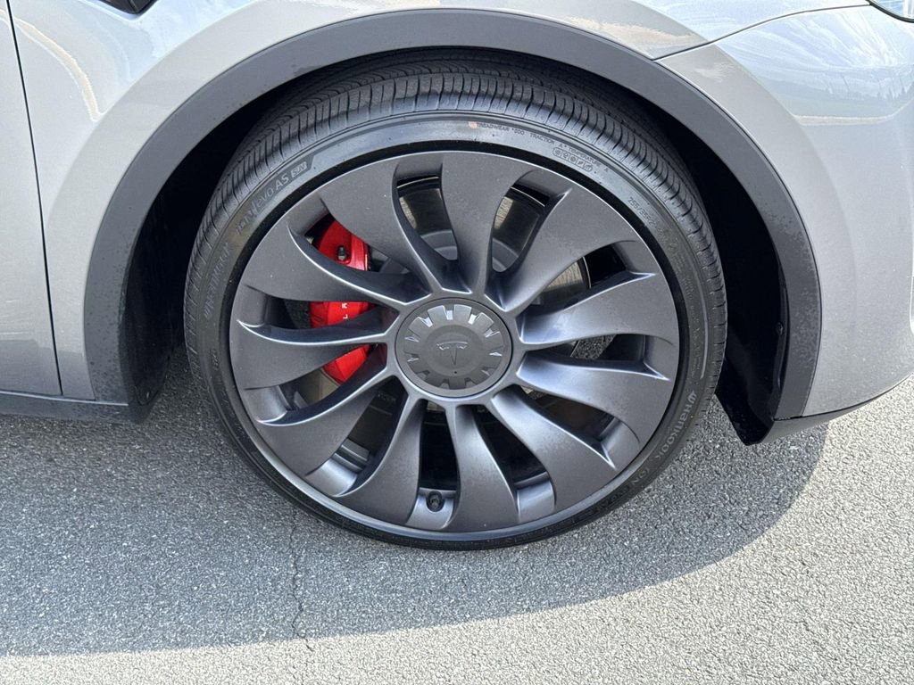 Used 2025 Tesla Model Y Performance AWD/4WD image 14