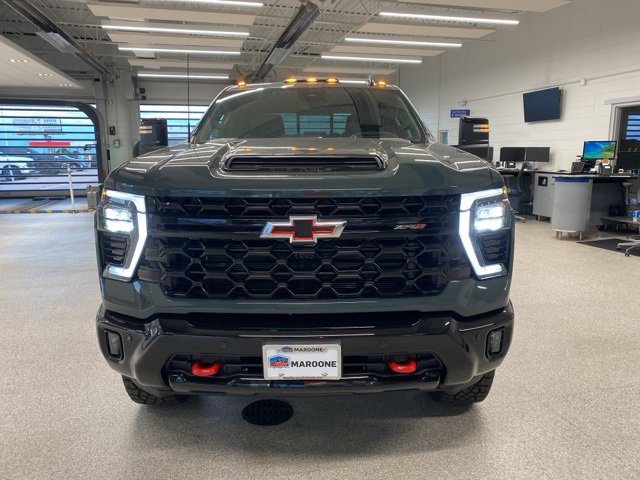 New 2026 Chevrolet Silverado 2500 ZR2 video 2