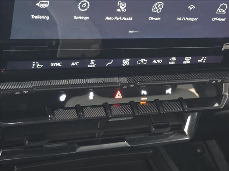 New 2026 GMC Hummer EV SUV image 15