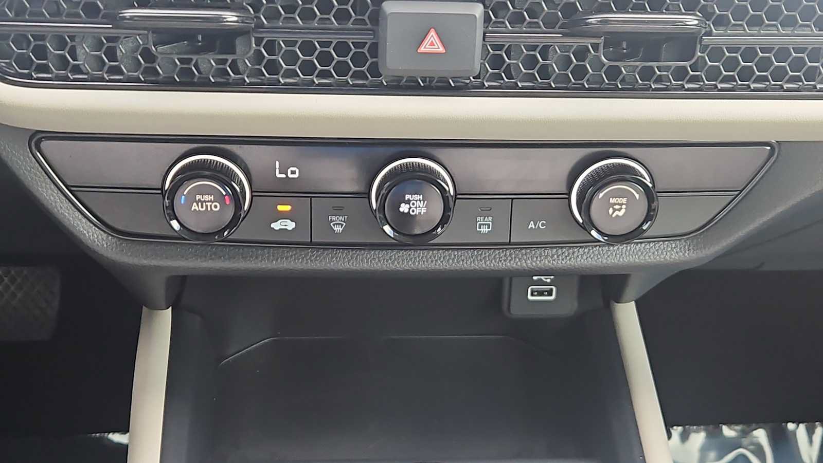 Certified 2025 Honda HR-V LX image 16