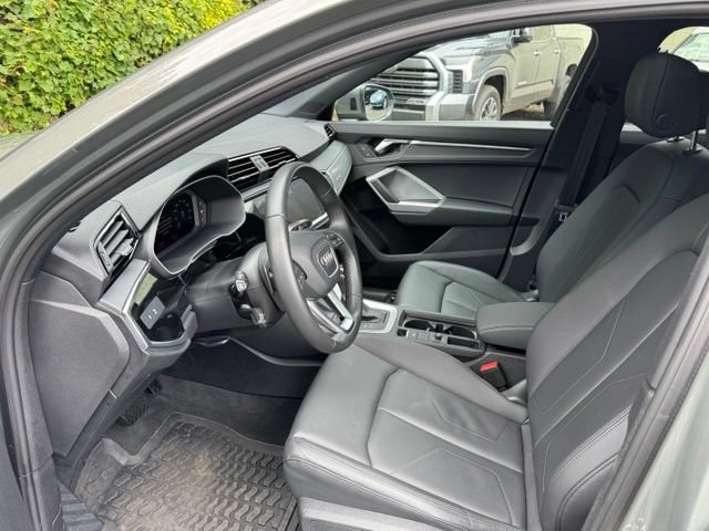Certified 2025 Audi Q3 2.0T Premium w/ Convenience Package AWD/4WD image 14