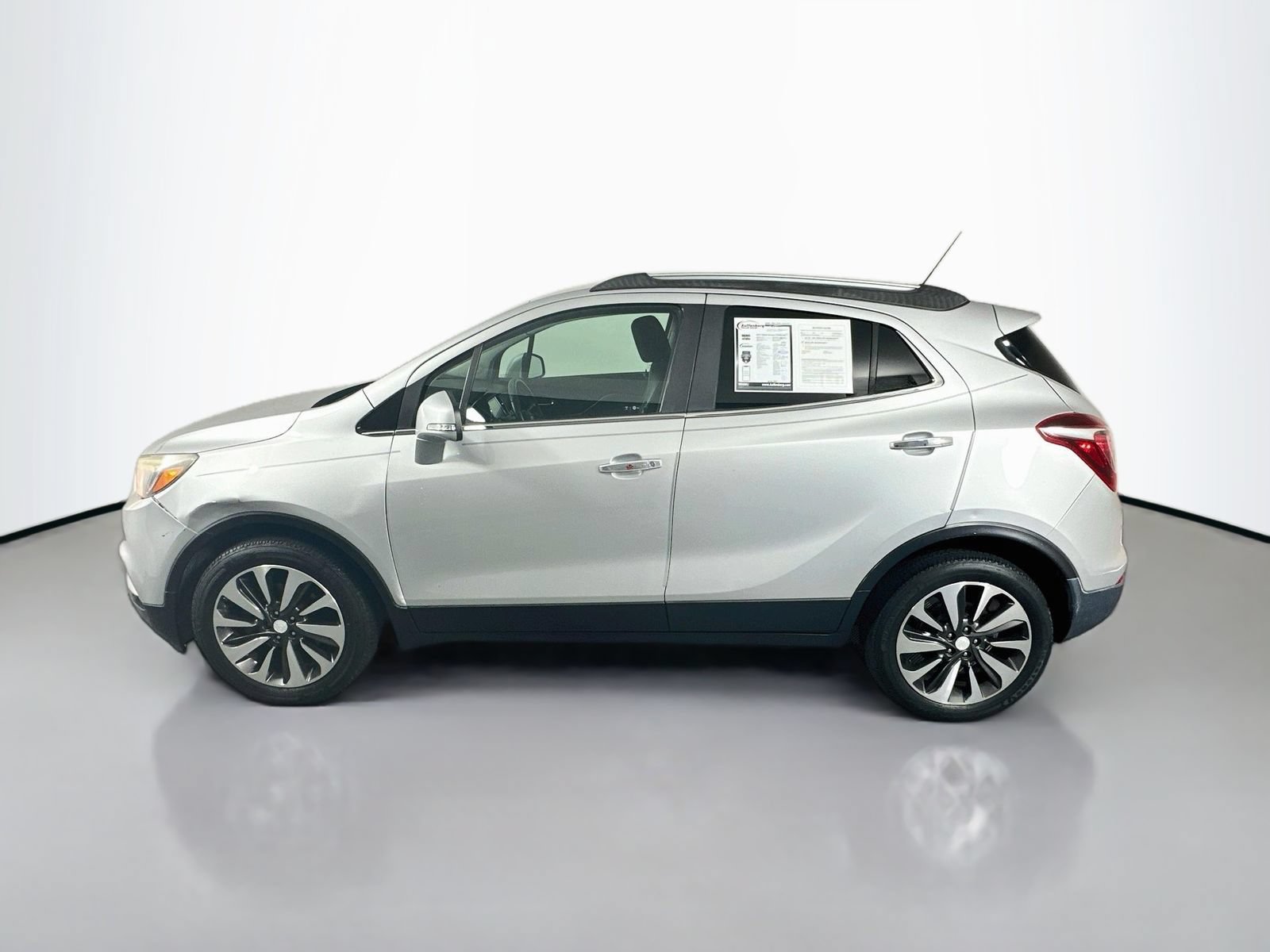 Used 2017 Buick Encore Preferred FWD image 4