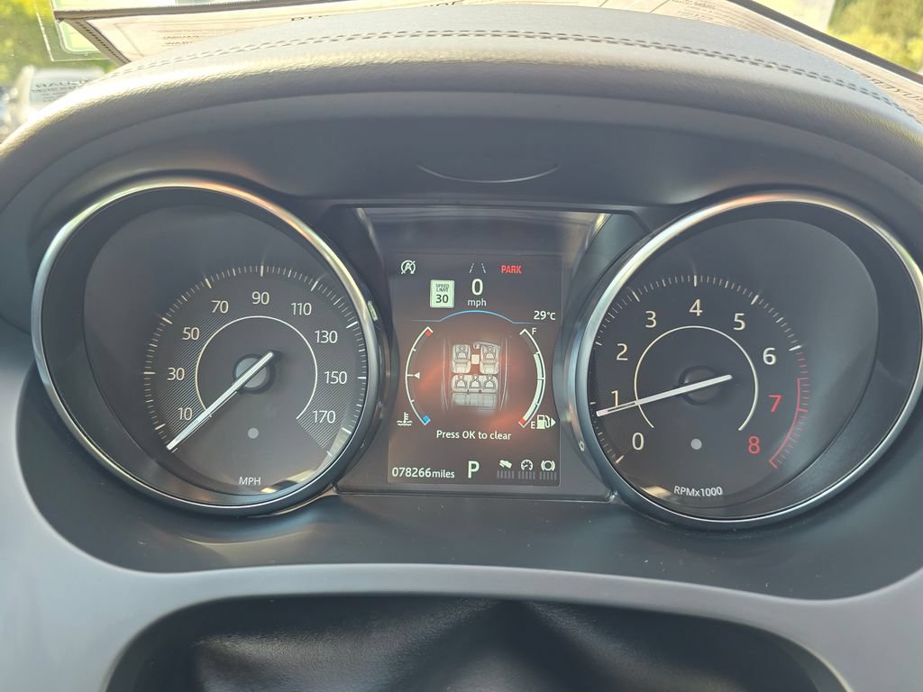 Used 2019 Jaguar E-PACE S AWD/4WD image 19