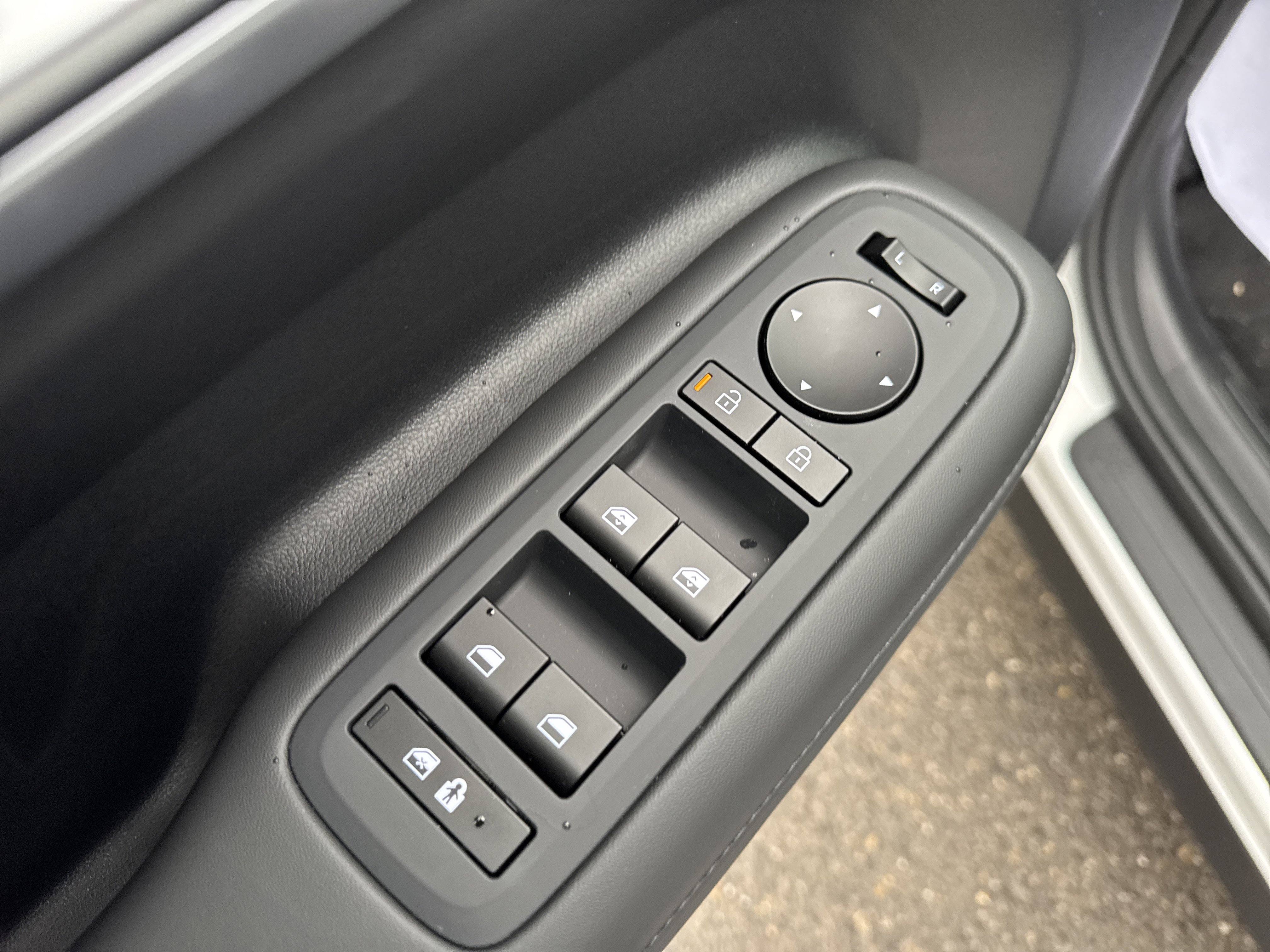 New 2026 Hyundai Santa Fe SEL image 14