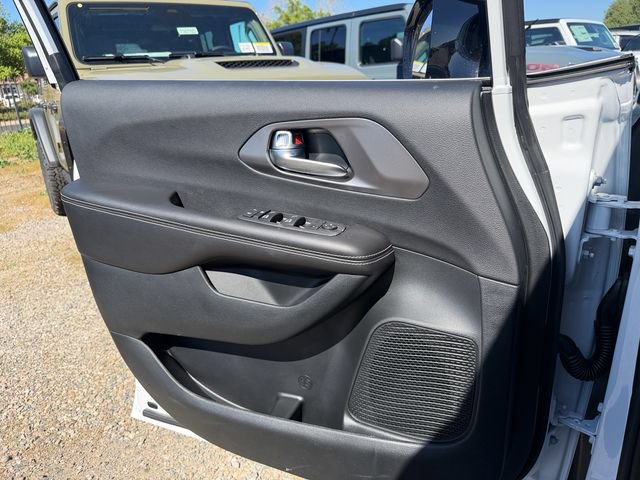New 2026 Chrysler Voyager LX FWD image 13
