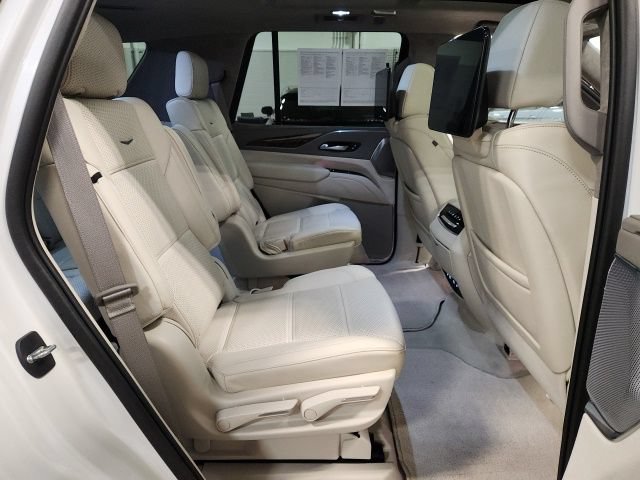 Used 2023 Cadillac Escalade Premium Luxury Platinum AWD/4WD image 34