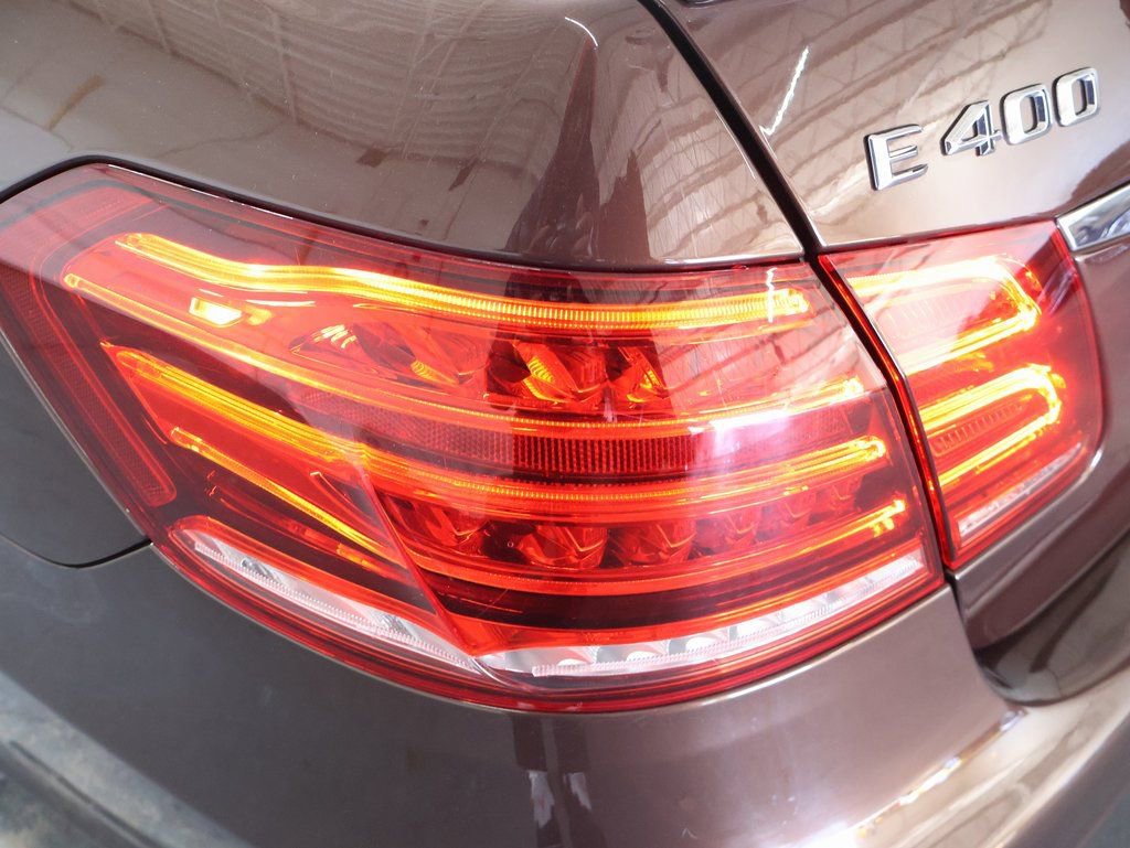 Used 2016 Mercedes-Benz E 400 4MATIC Sedan w/ Driver Assistance Package image 29