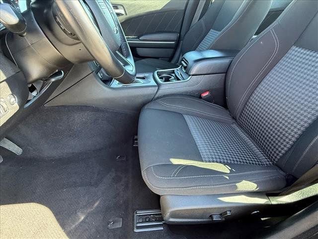 Used 2023 Dodge Charger SXT RWD image 13