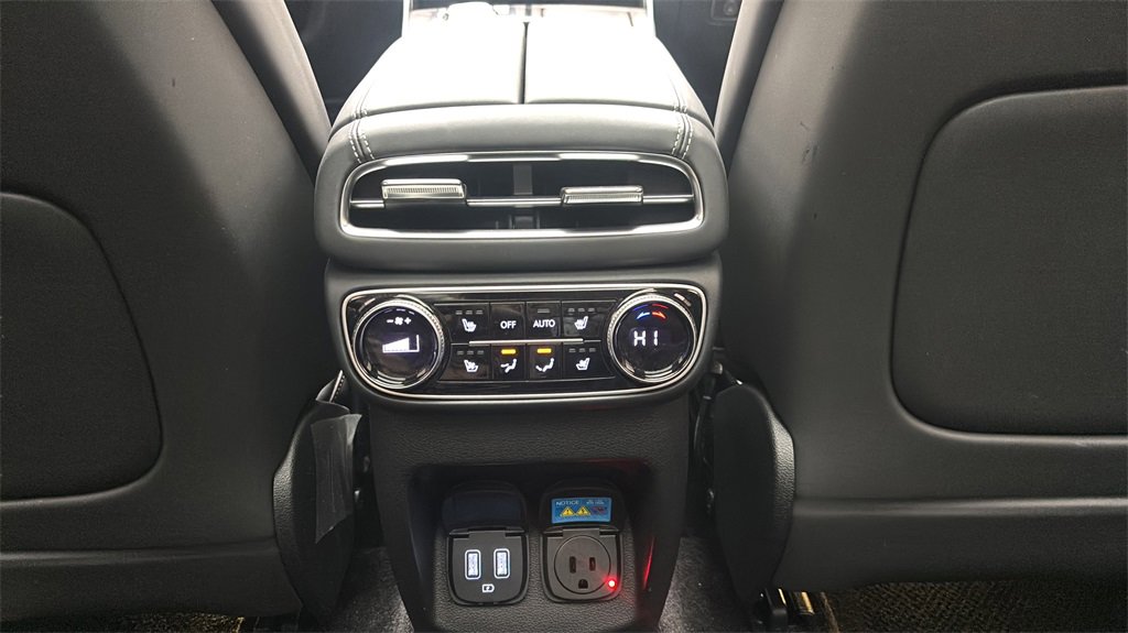 Used 2024 Genesis GV80 3.5T w/ Prestige Package image 11