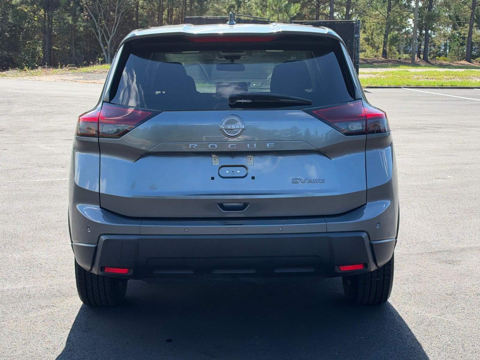 Used 2024 Nissan Rogue SV AWD/4WD image 6