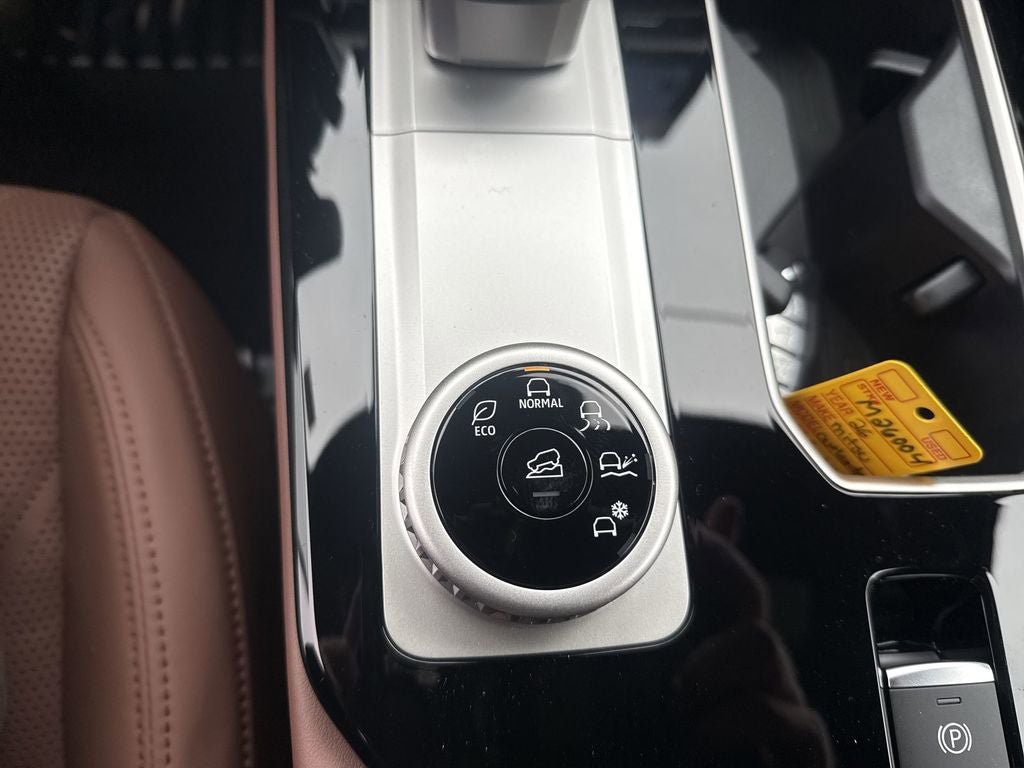 New 2026 Mitsubishi Outlander SEL image 34