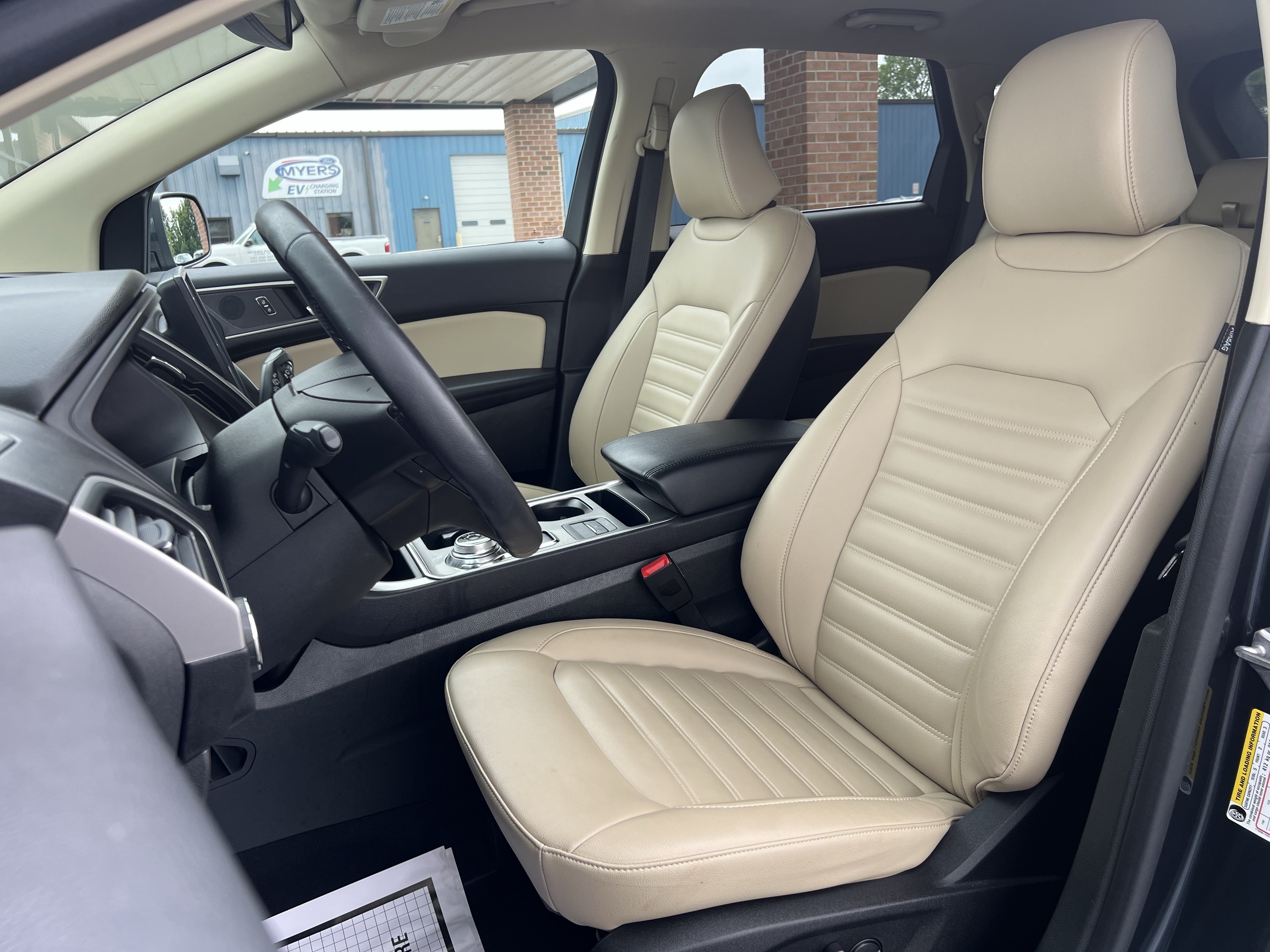 Used 2024 Ford Edge SEL w/ Convenience Package AWD/4WD image 18