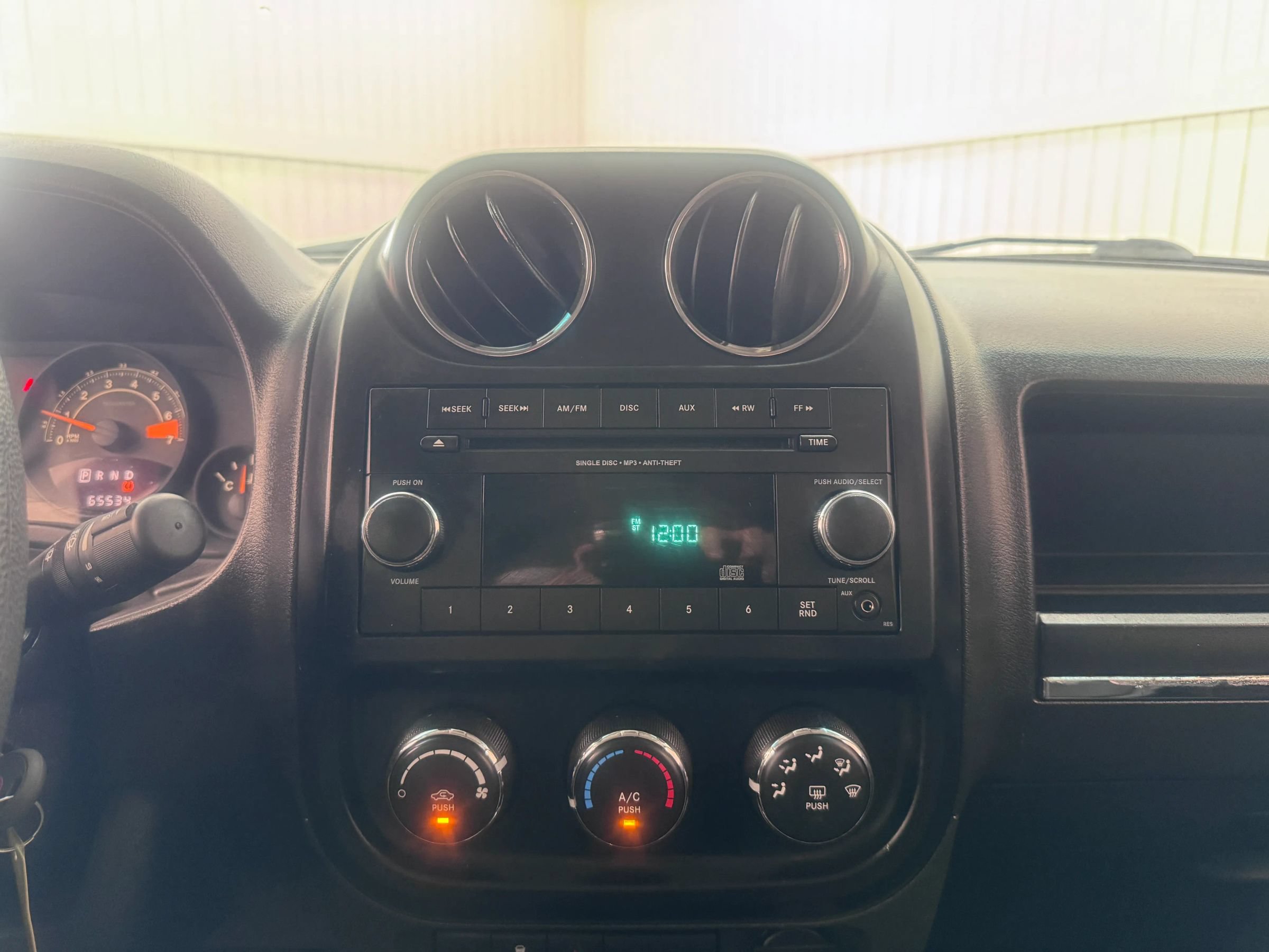 Used 2014 Jeep Patriot Sport w/ Power Value Group FWD image 18