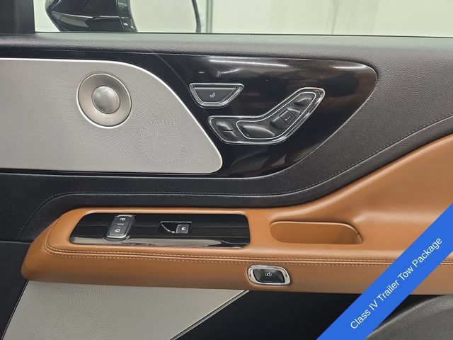 Used 2020 Lincoln Aviator Reserve w/ Equipment Group 202A AWD/4WD image 12