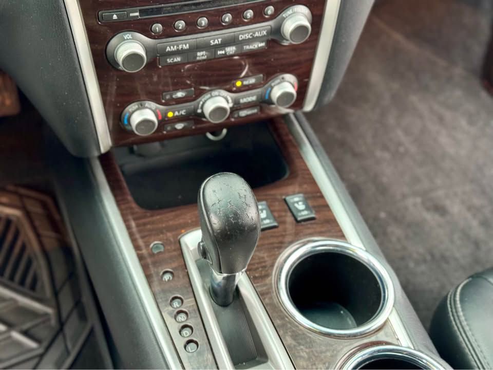 Used 2016 Nissan Pathfinder SL w/ SL Tech Package image 12