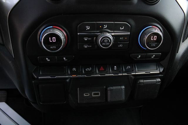 Used 2020 Chevrolet Silverado 1500 LT w/ Fleet Comfort Package AWD/4WD image 15