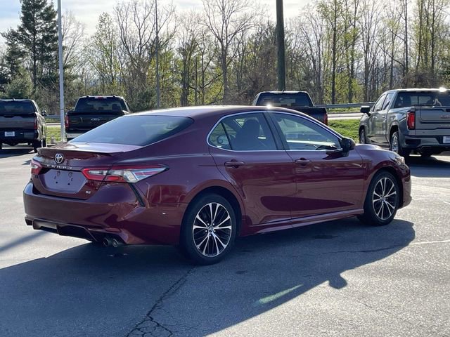 Used 2018 Toyota Camry SE image 5