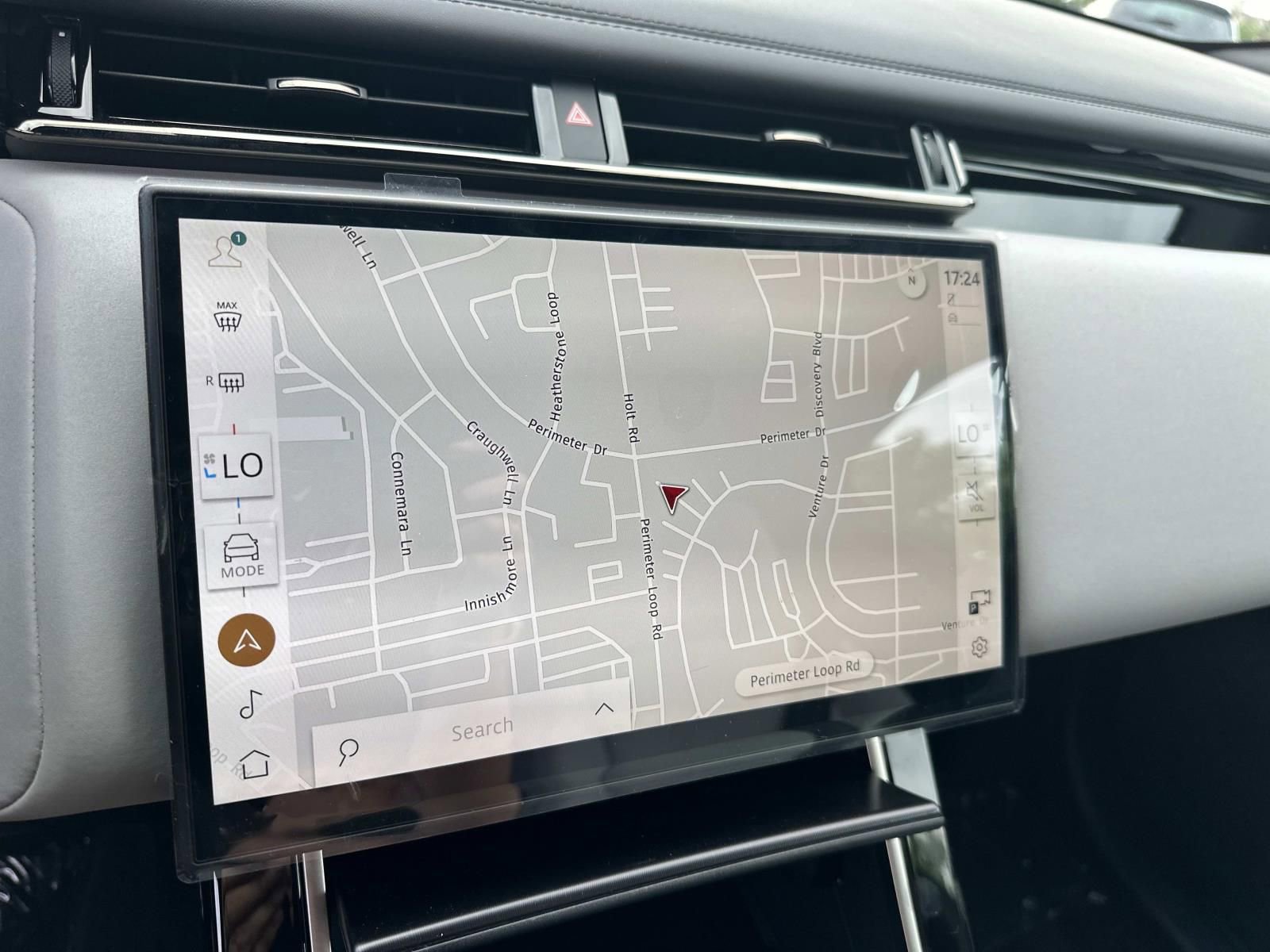 New 2026 Land Rover Range Rover Velar Dynamic SE image 15