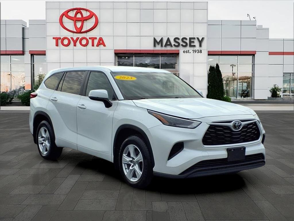 Used 2023 Toyota Highlander L
