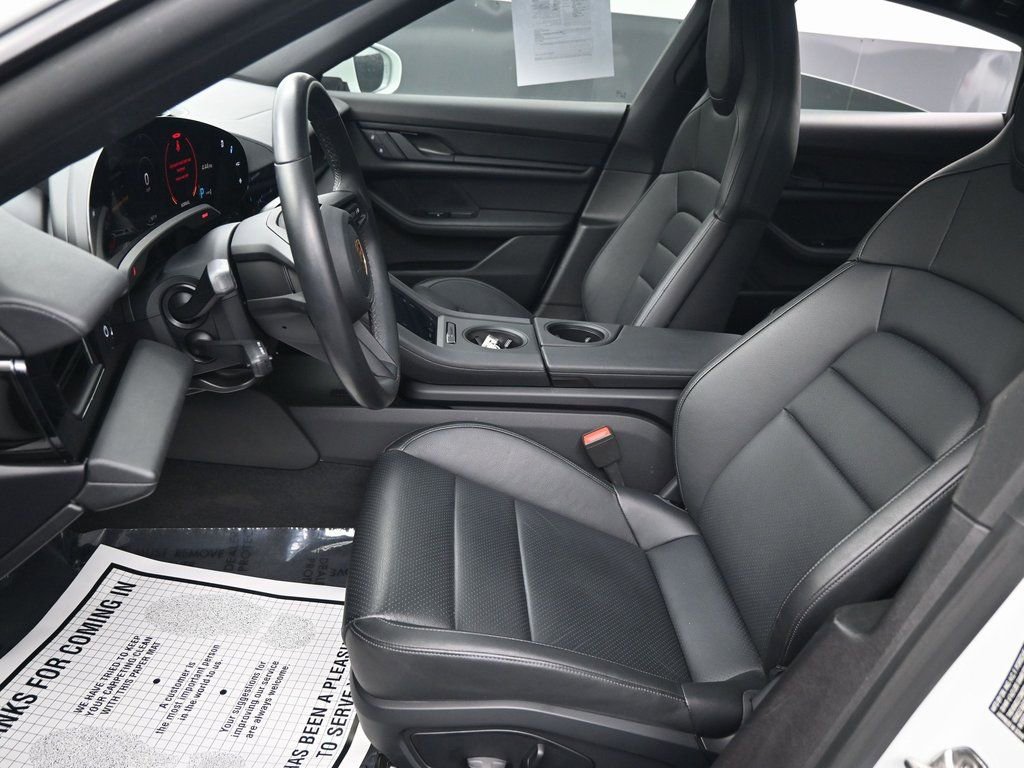 Used 2022 Porsche Taycan image 23