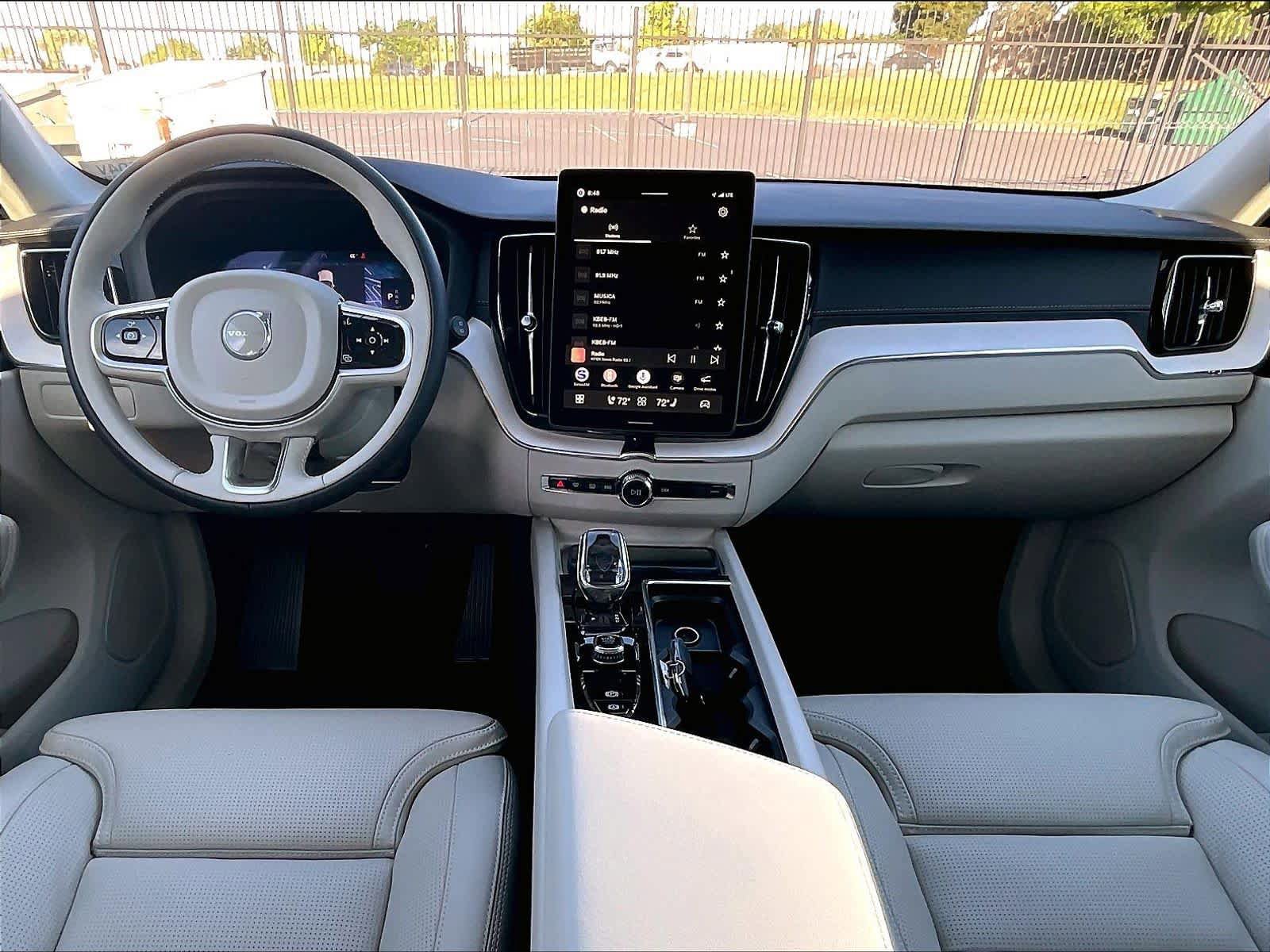 New 2026 Volvo XC60 B5 Ultra w/ Climate Package AWD/4WD image 7