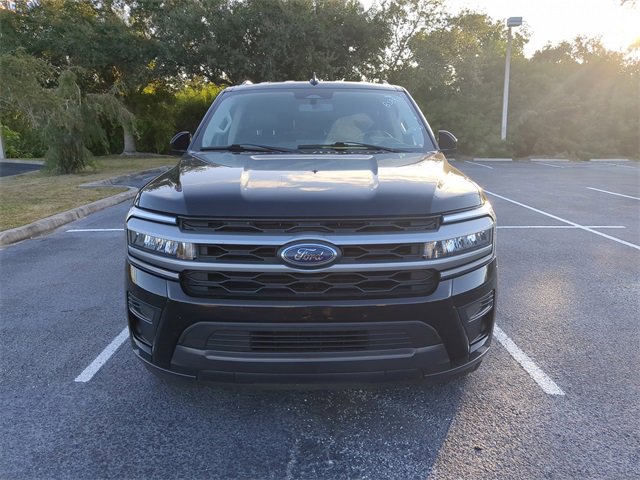 Used 2024 Ford Expedition Max XLT image 7
