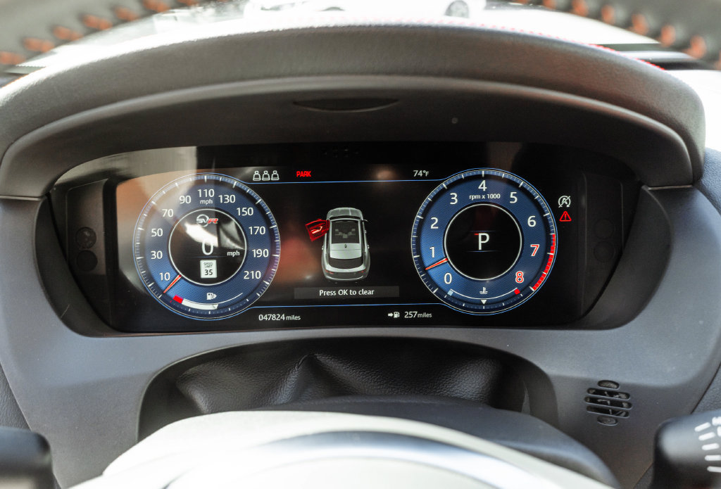Used 2020 Jaguar F-PACE SVR AWD/4WD image 15
