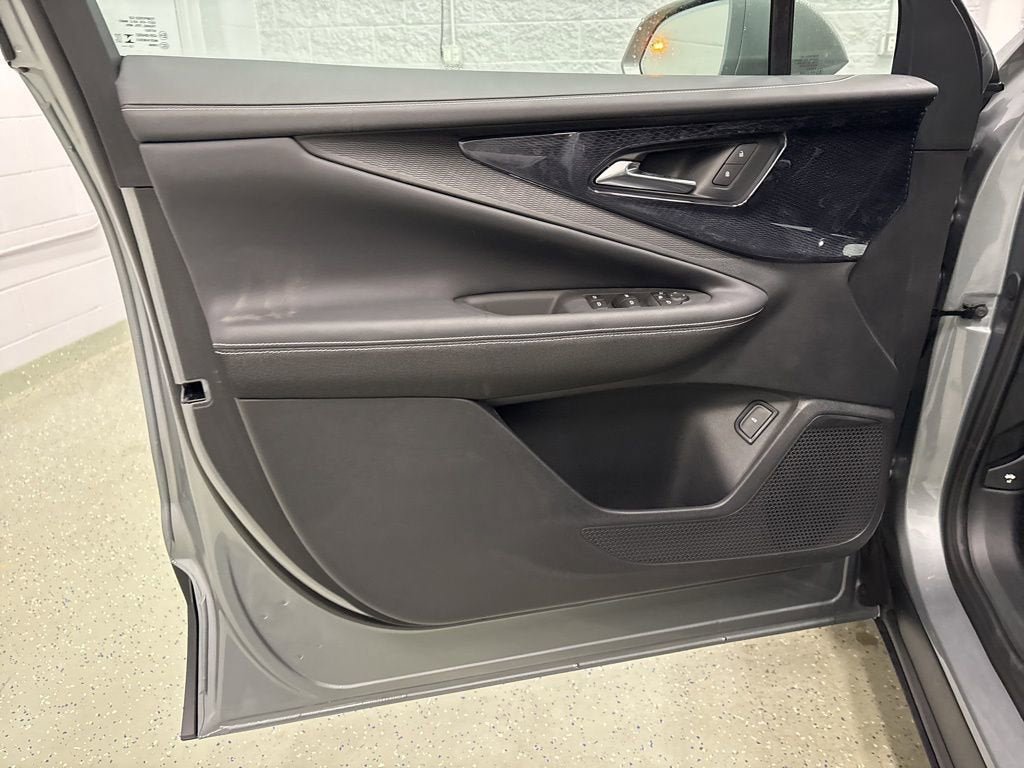 New 2026 Chevrolet Blazer EV LT AWD/4WD image 13