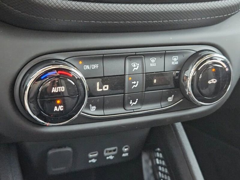 Certified 2023 Chevrolet TrailBlazer LT w/ Convenience Package image 18