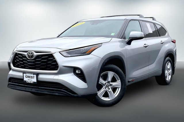 Used 2022 Toyota Highlander LE AWD/4WD image 12