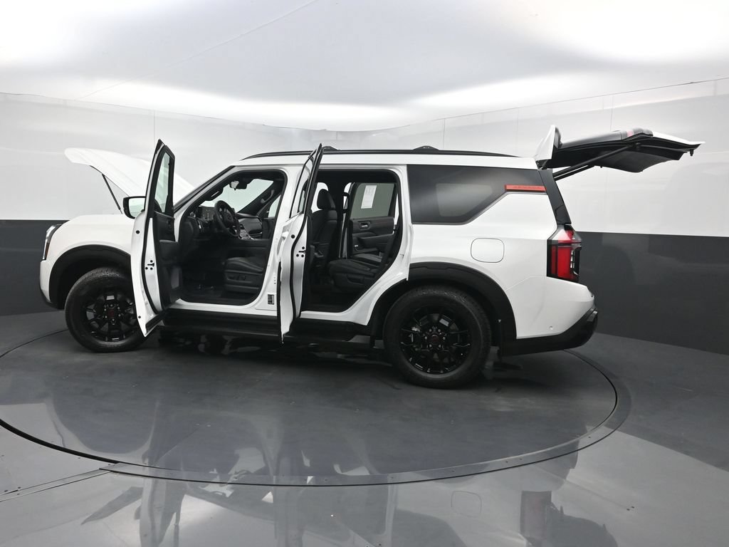 Used 2026 Nissan Armada PRO-4X AWD/4WD image 41